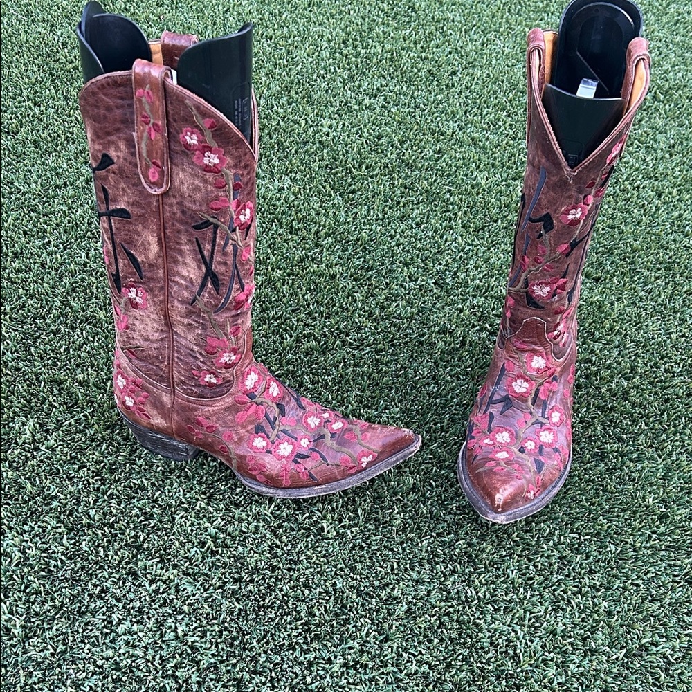 Old Gringo Red Floral Embroidered Boots
